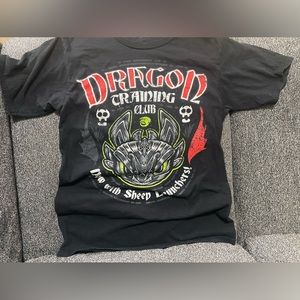 Universal Studio - How To Train A Dragon Now With Sheep Launchers Shirt Size S